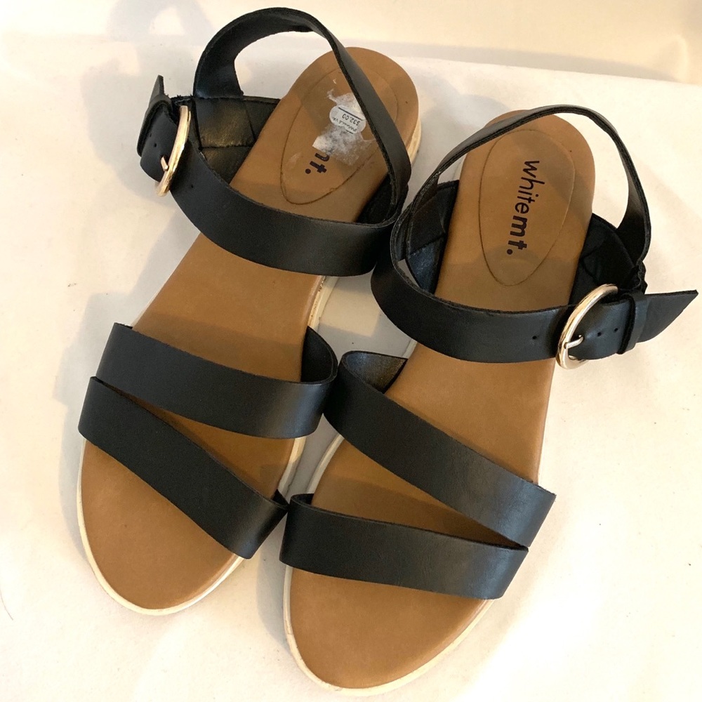 WT. Mountain black strapped  sandals size 8.5